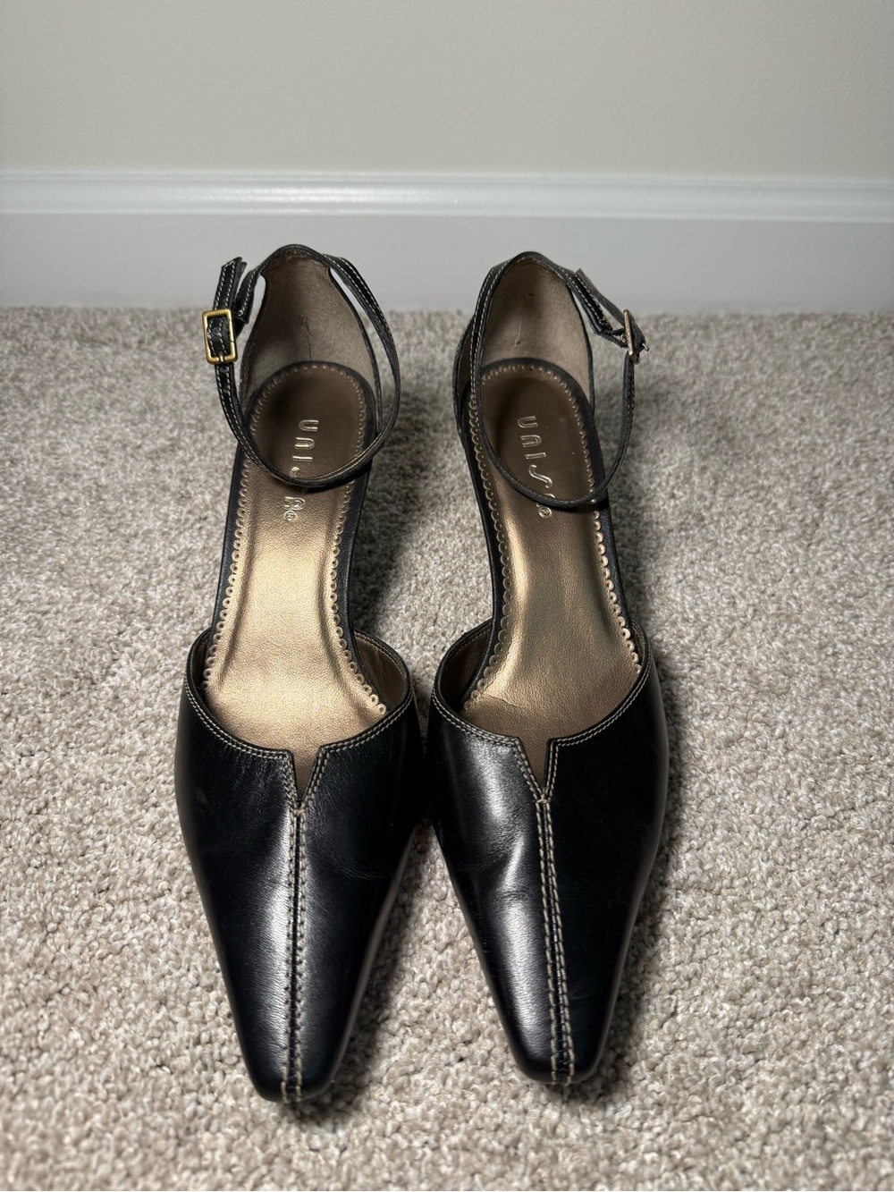 Unisa Vintage Black Pointed-Toe Ankle-Strap Heels, Made in Brazil